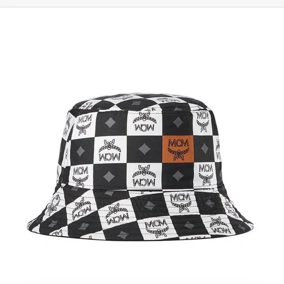 MCM Reversible Shapka Hat In Après Ski Wool in Black and White NWT Unisex Mcm Reversible Shapka Hat In Après Ski Wool | ShopSimon main image 3